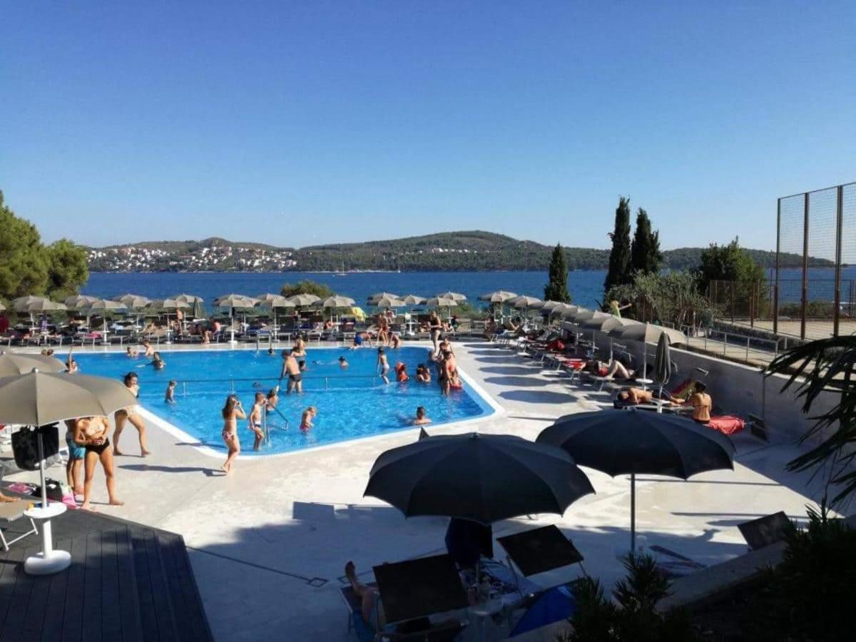 Apartmani Ruzmarin - Seget Donji, Trogir Exterior foto